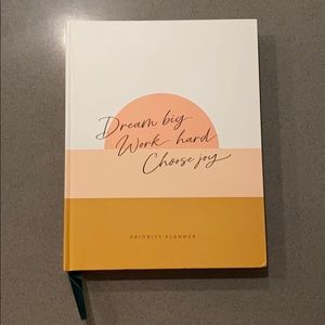 Rachel Hollis Priority planner